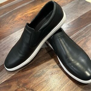 Men’s Brand New slip on casual shoe never worn